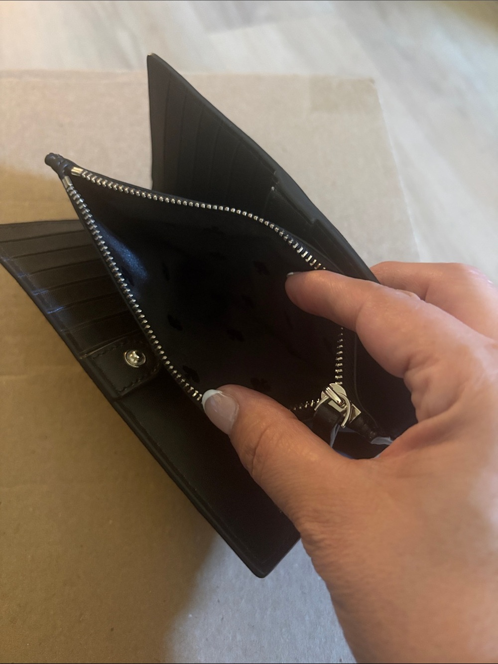 kate spade Black Leather Zip Card Holder with Gold Logo - Picture 3 of 7